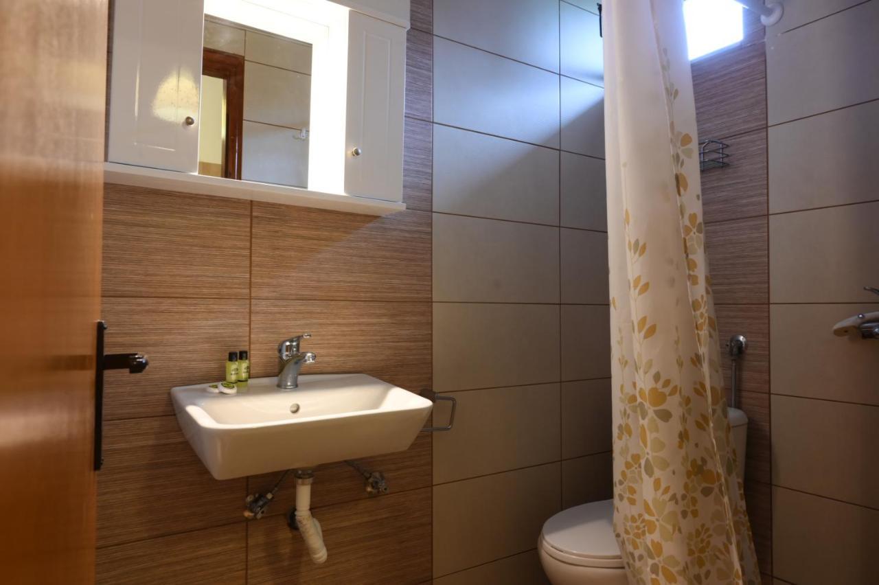 Hotel Geromichalos Paralia Skotinis Ngoại thất bức ảnh