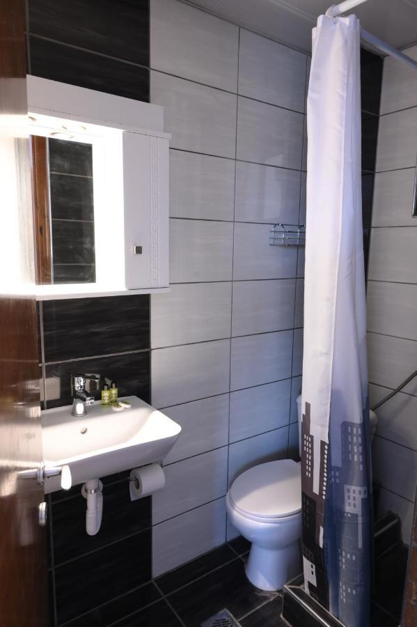 Hotel Geromichalos Paralia Skotinis Ngoại thất bức ảnh