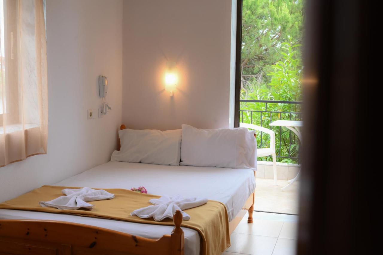 Hotel Geromichalos Paralia Skotinis Ngoại thất bức ảnh