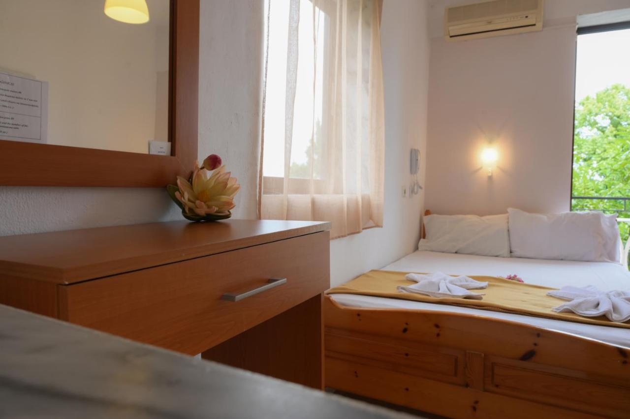 Hotel Geromichalos Paralia Skotinis Ngoại thất bức ảnh