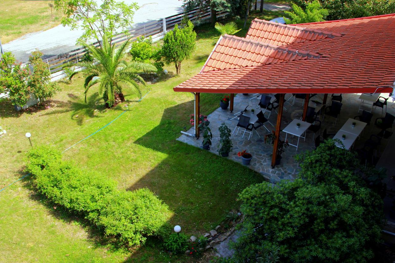 Hotel Geromichalos Paralia Skotinis Ngoại thất bức ảnh
